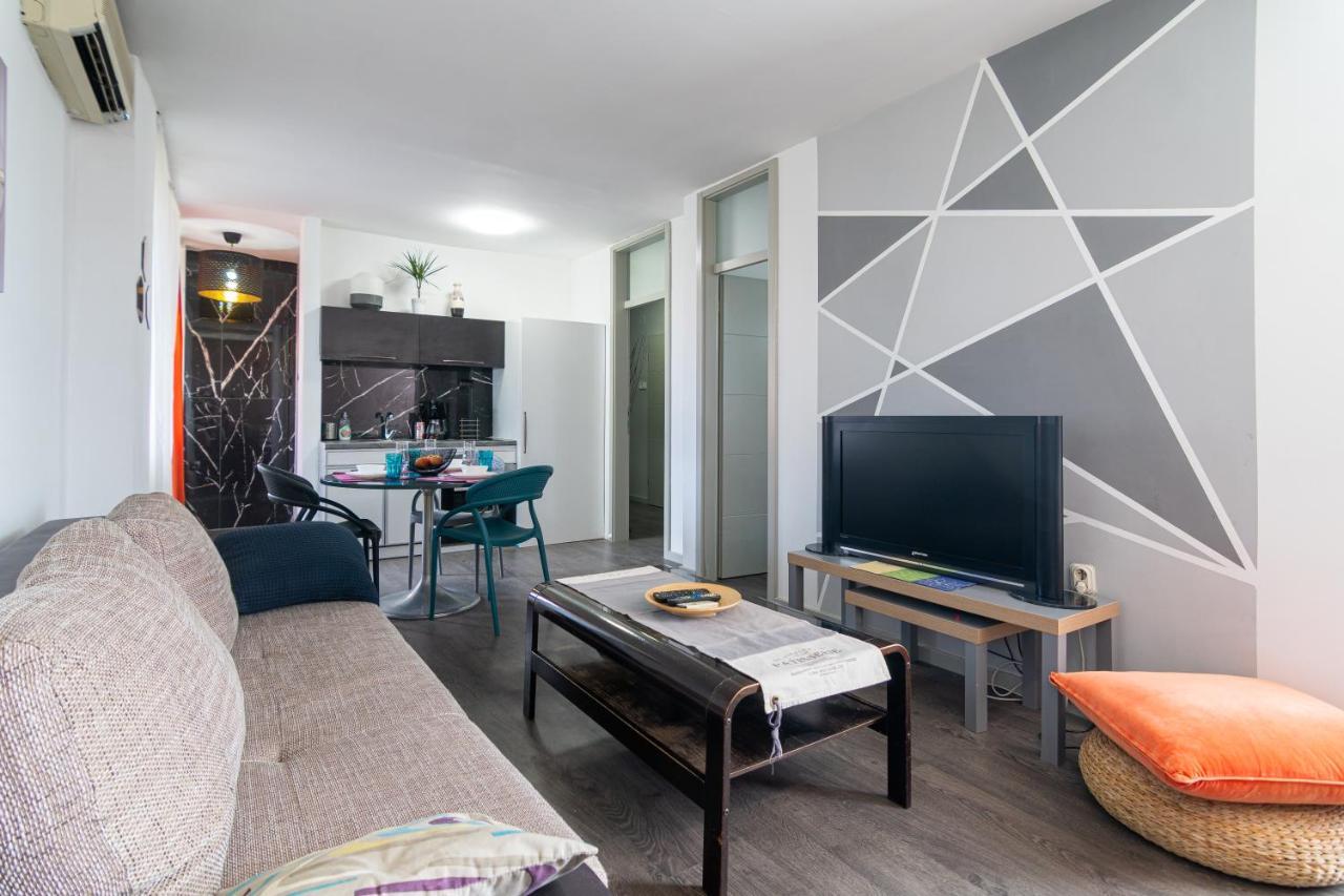 Skopje Eluxory Apartments エクステリア 写真