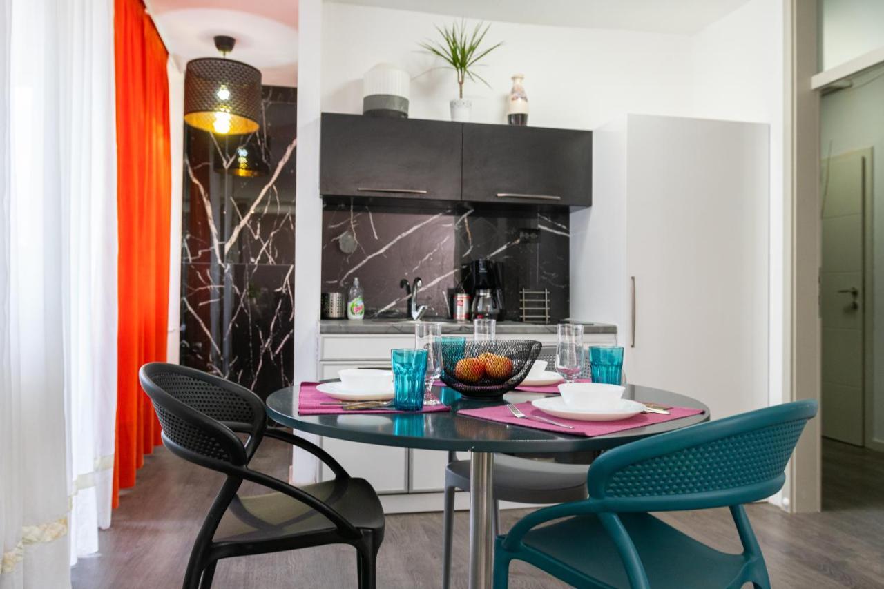 Skopje Eluxory Apartments エクステリア 写真
