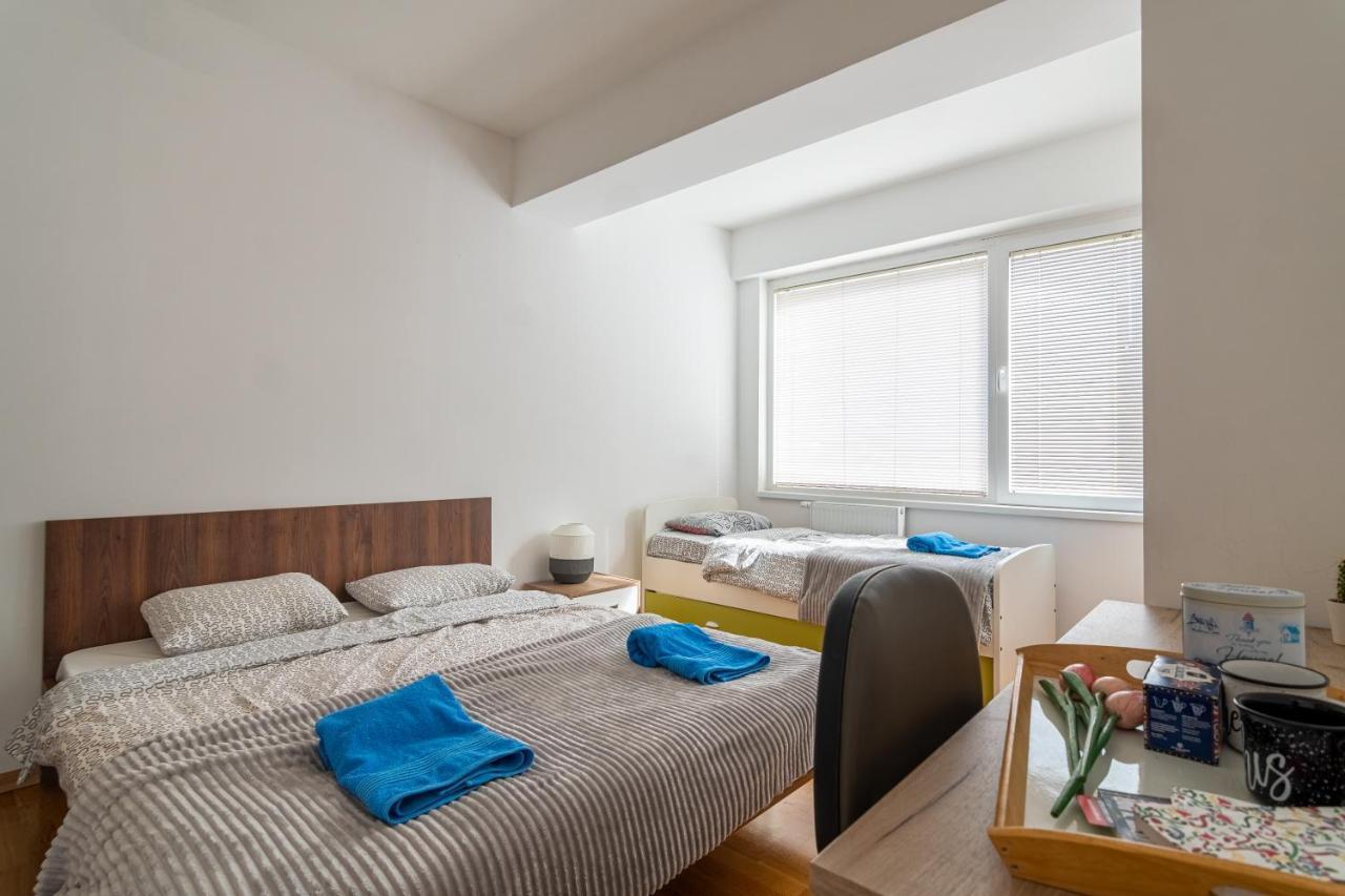 Skopje Eluxory Apartments エクステリア 写真